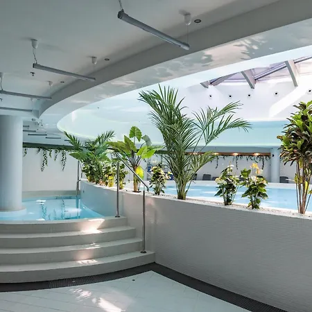 In With Pool And Terrace Szczecin